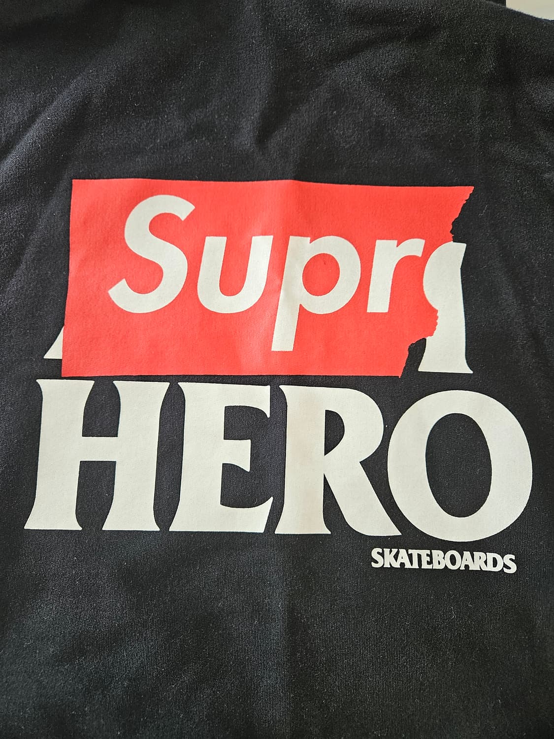 슈프림 안티히어로 후드집업 상품이미지1