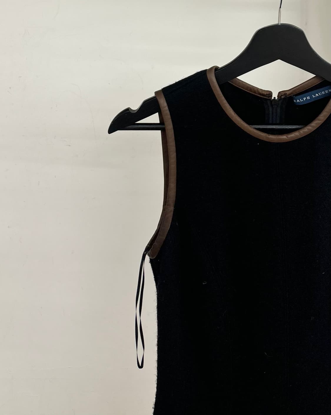 랄프로렌 블랙 플레어 슬리브리스 원피스  상품이미지3