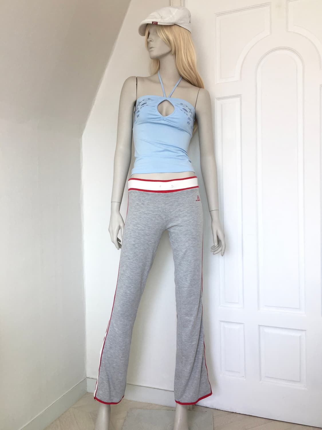 Guess Babyblue Embroidered Halter Top 상품이미지8