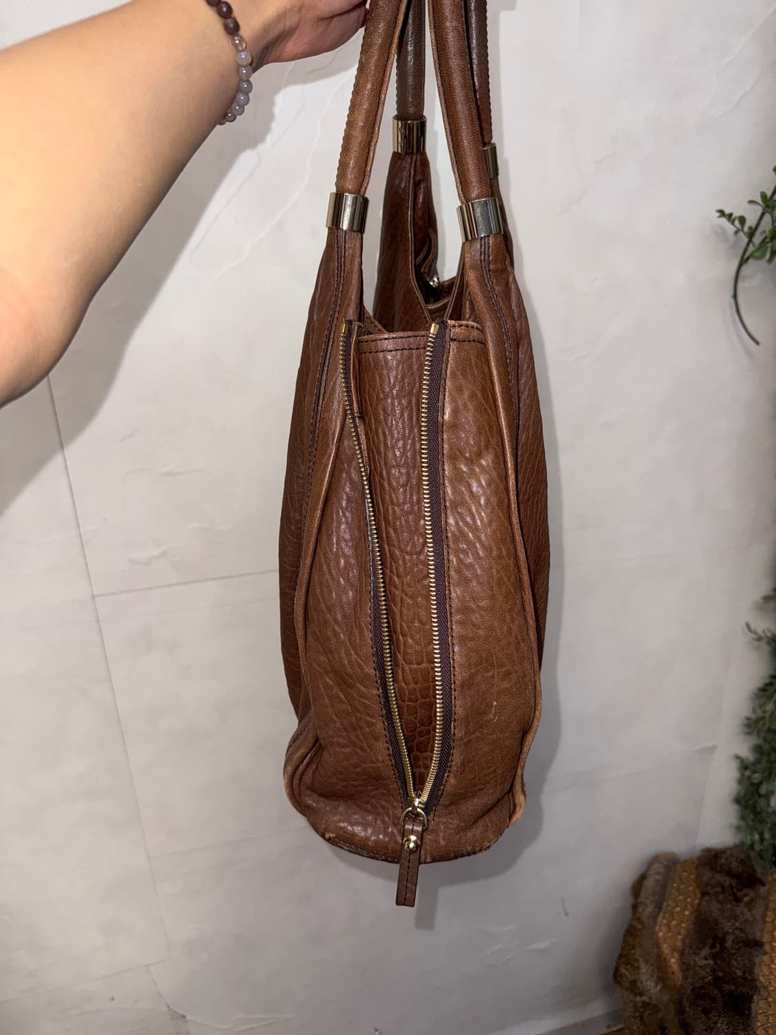 Daks brown zipper buckle tote bag 상품이미지4