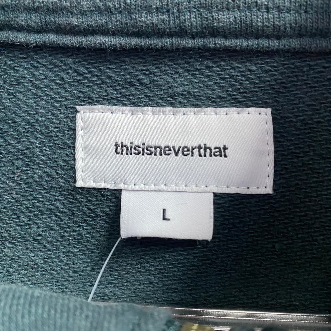 디스이즈네버댓 백로고 딥그린 반집업 맨투맨 B3557 상품이미지4