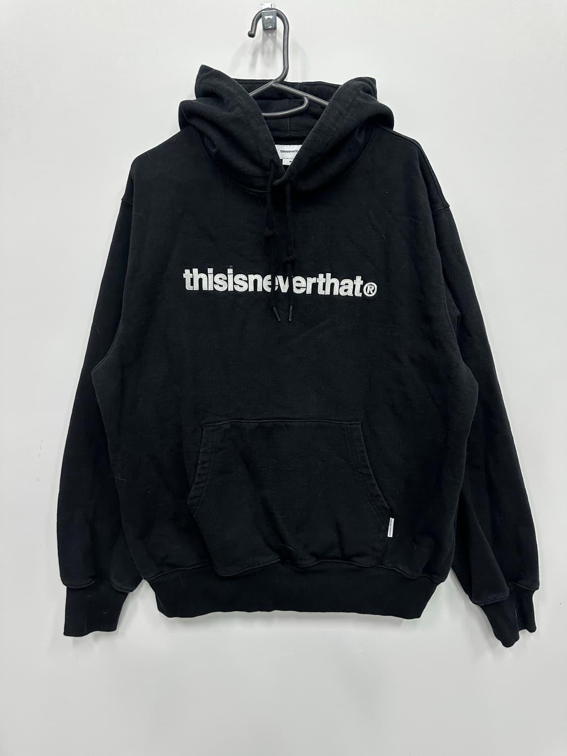 디스이즈네버댓 블랙 후드티 상품이미지1