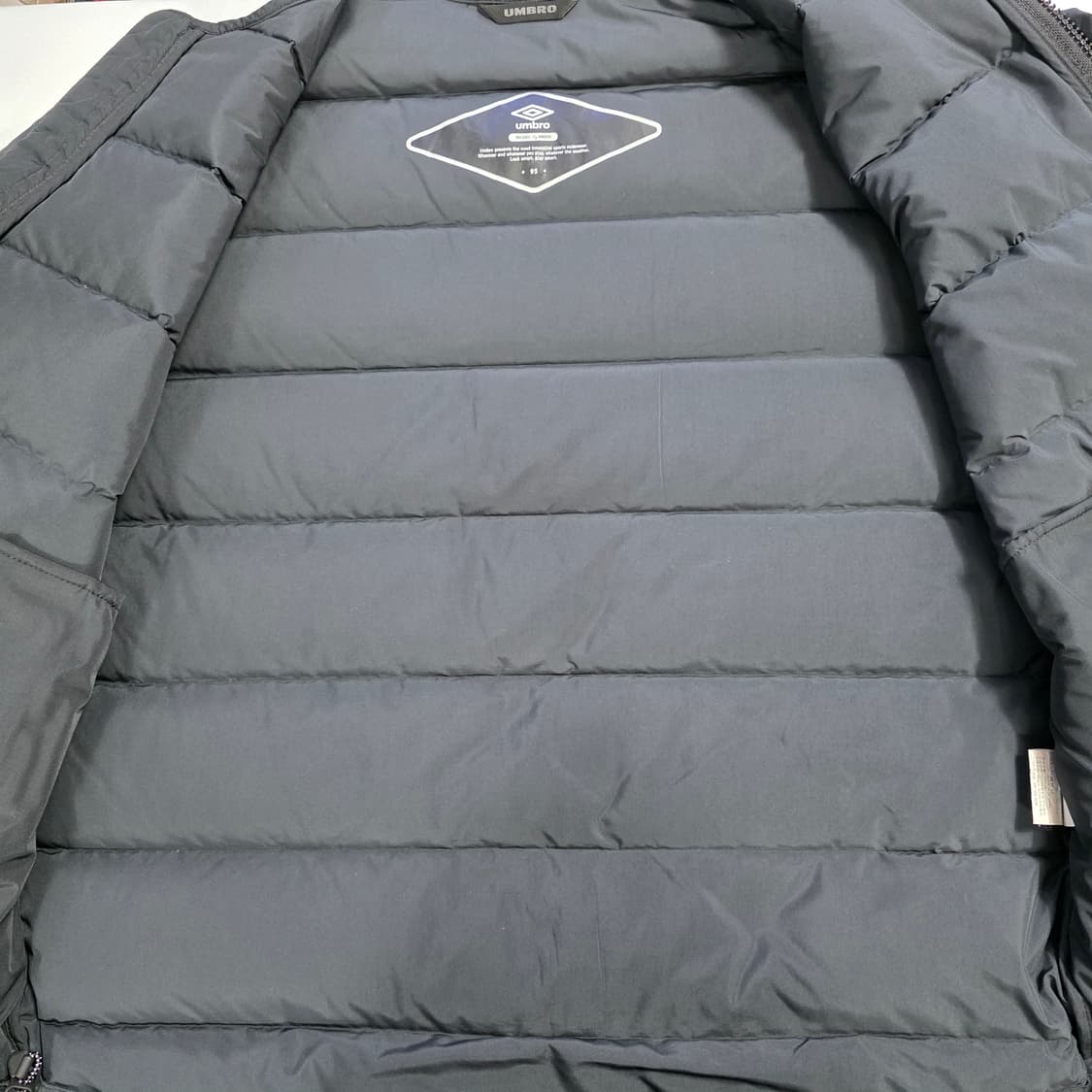 0753 UMBRO 엄브로 남성 95 거위솜털 경량 패딩 95 상품이미지7