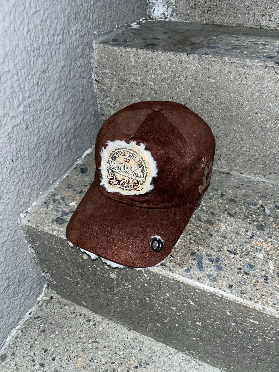 VonDutch 본더치 브라운 무스탕 볼캡 상품이미지1