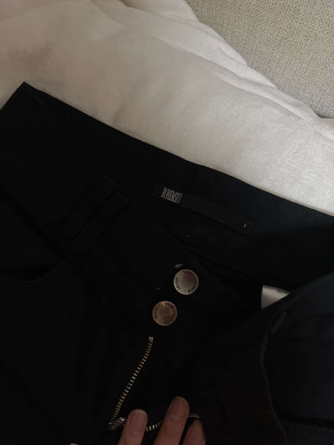 보헤미안 서울 투버튼 부츠컷 팬츠 1사이즈 상품이미지2