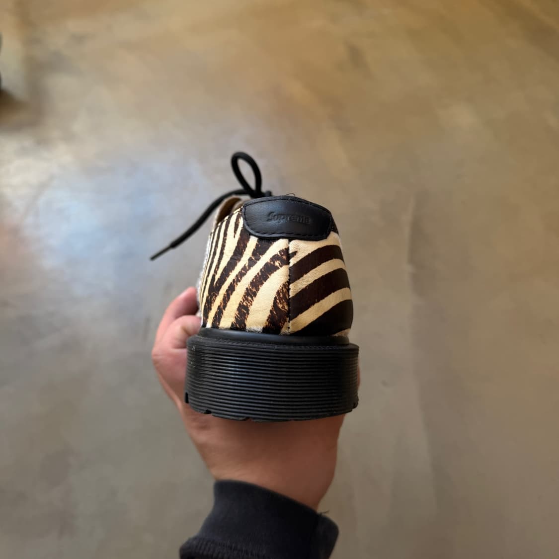 21시즌 슈프림 닥터마틴 송치 지브라  상품이미지3