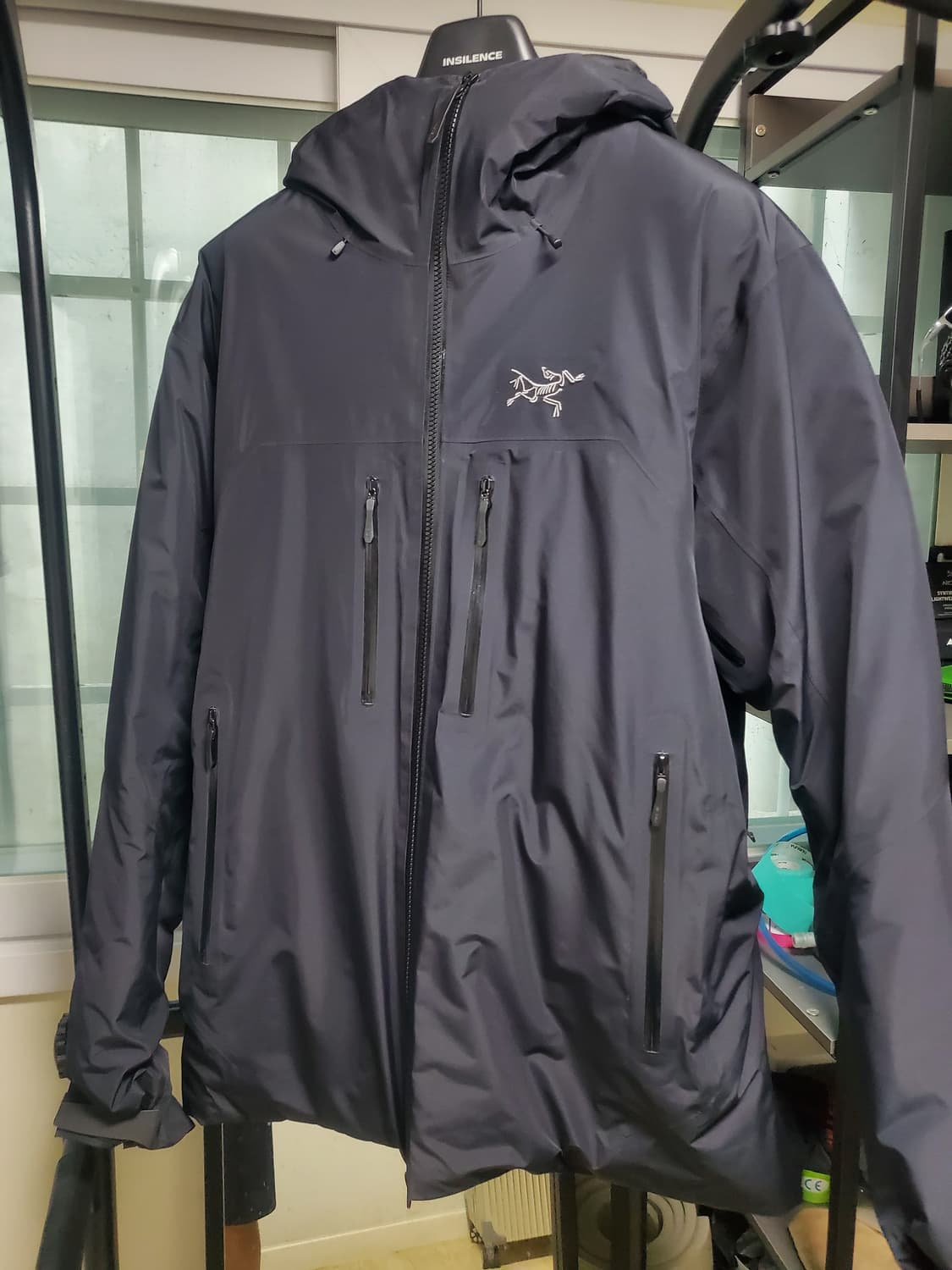 아크테릭스 베타 다운 인슐레이티드 고어텍스 BETA 상품이미지1