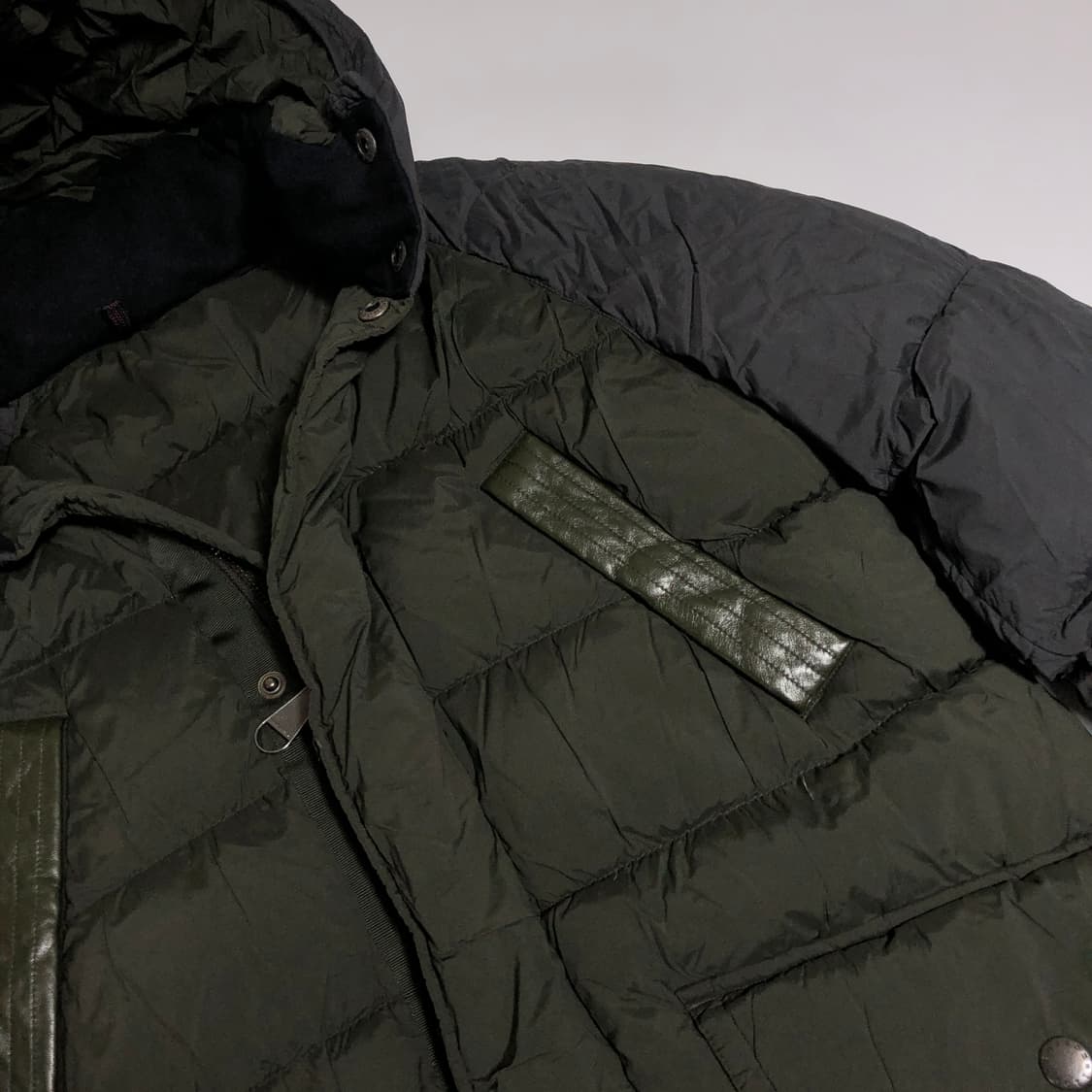 커스텀멜로우 러버 다운 패딩 L 상품이미지3