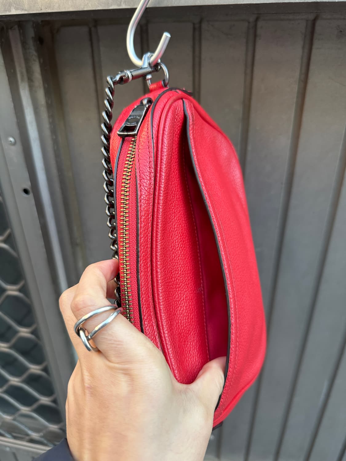 Coach red chain bag 상품이미지6