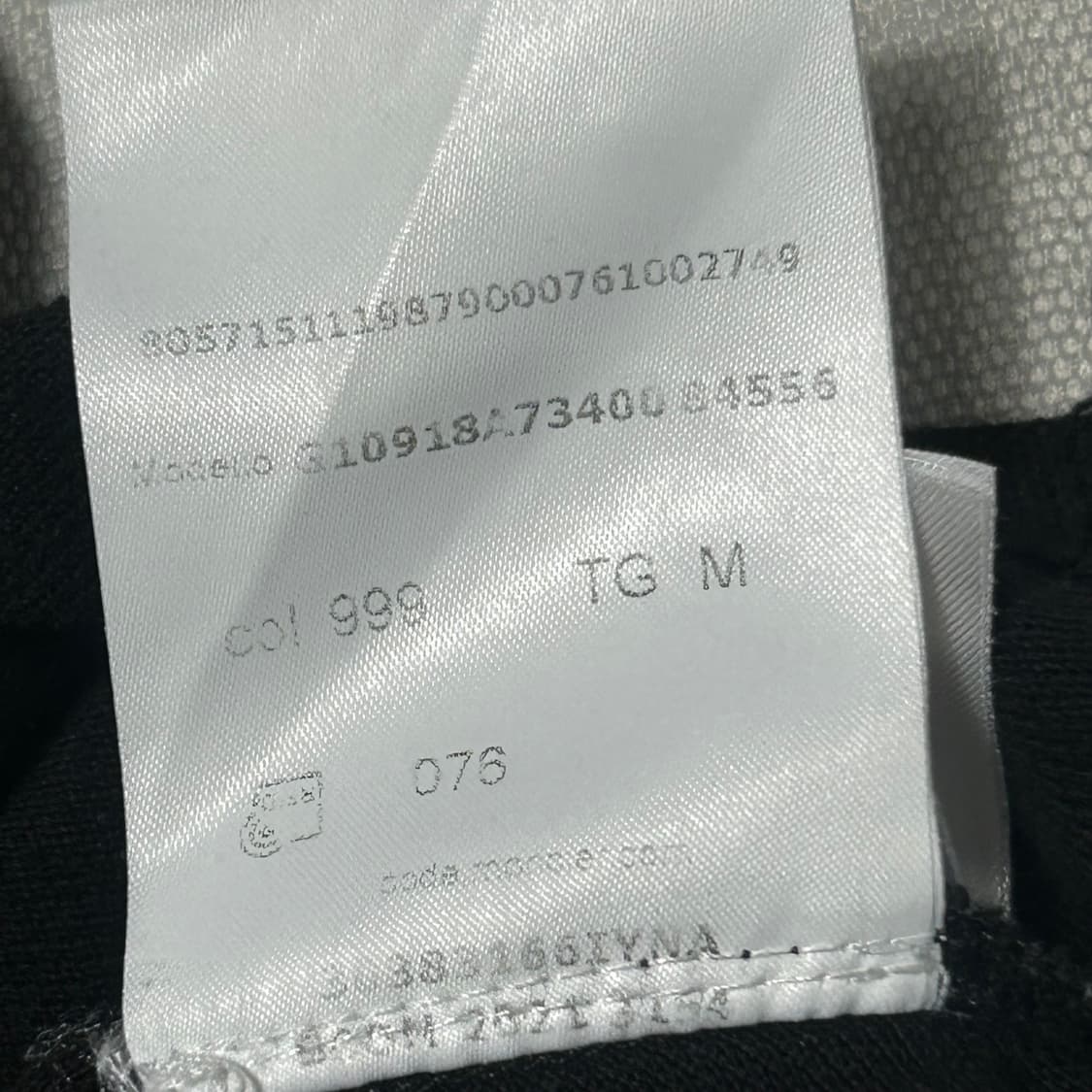 M 몽클레어 블랙 카라 반팔 티셔츠 상품이미지5