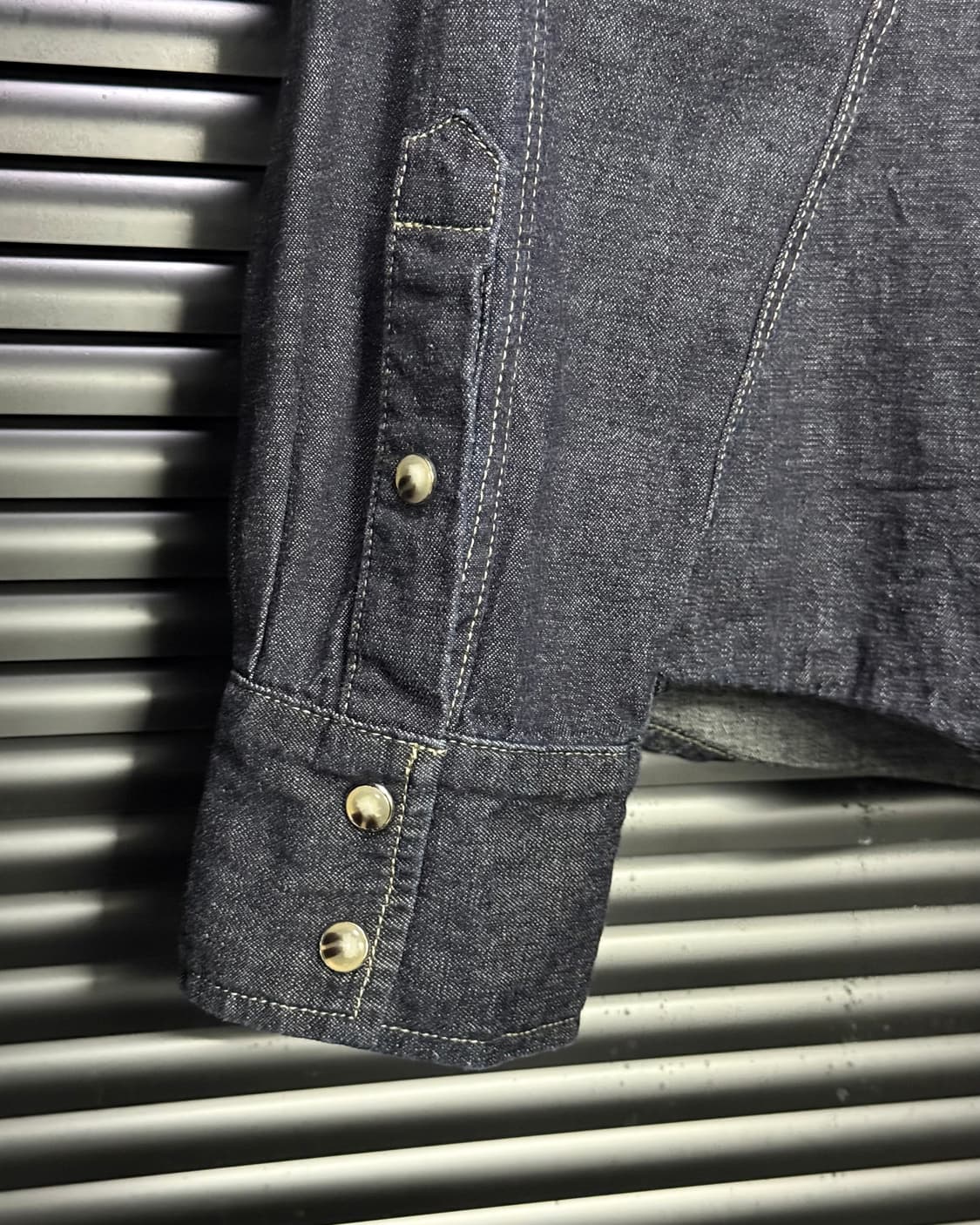 엘무드 진청 생지 데님 인디고 배드가이 웨스턴 셔츠 남방 자개 오버핏  상품이미지4