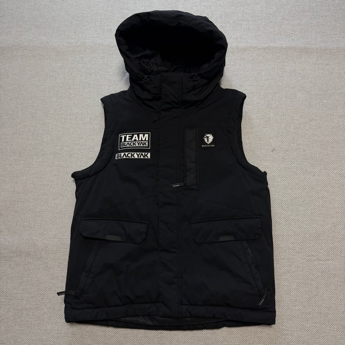 블랙야크 팀 후드 패딩 조끼 상품이미지1