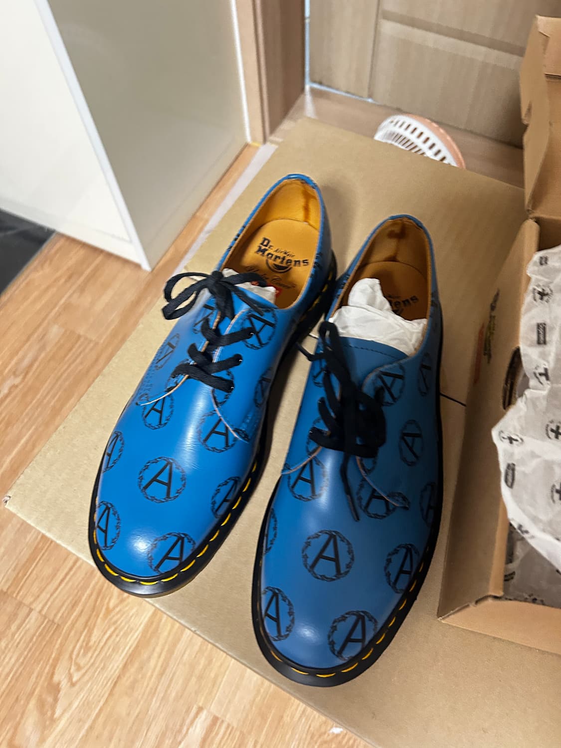 슈프림 언더커버 닥터마틴 3홀 UK9 상품이미지1