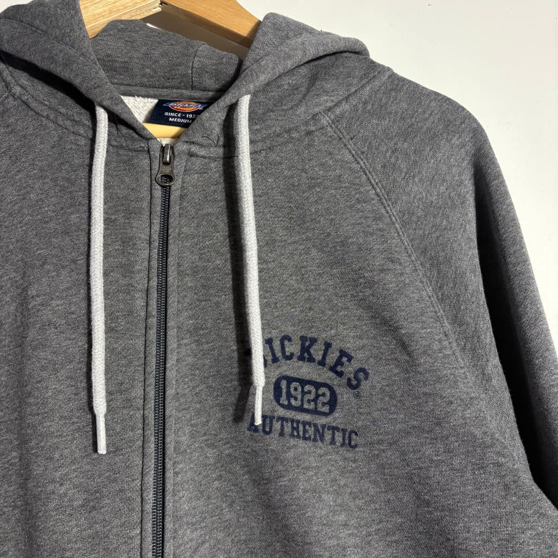 디키즈 로고 후드집업 차콜 (무료배송) 상품이미지2