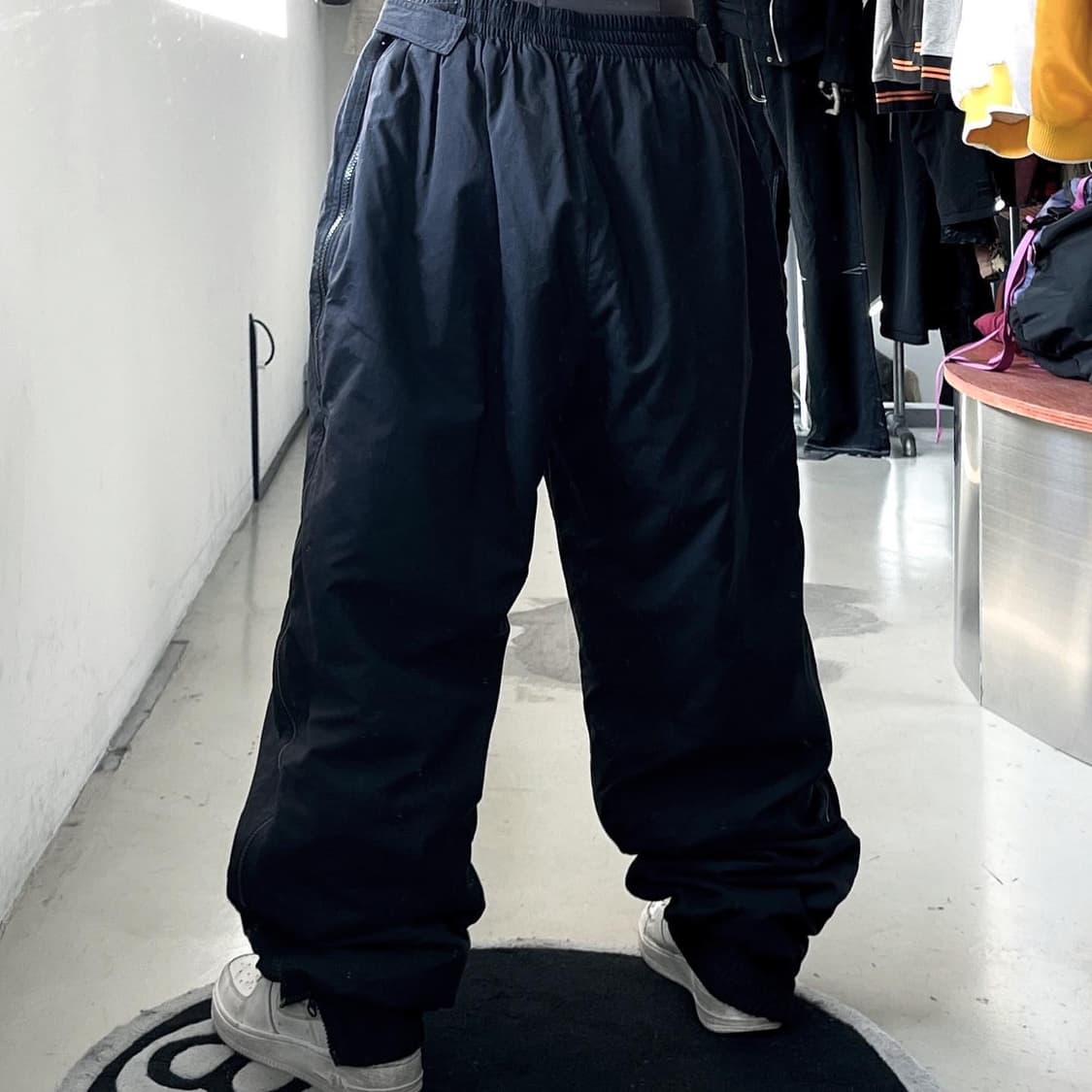 나이키 스우시 올 사이드 집업 나일론 우븐 조거 팬츠 상품이미지2