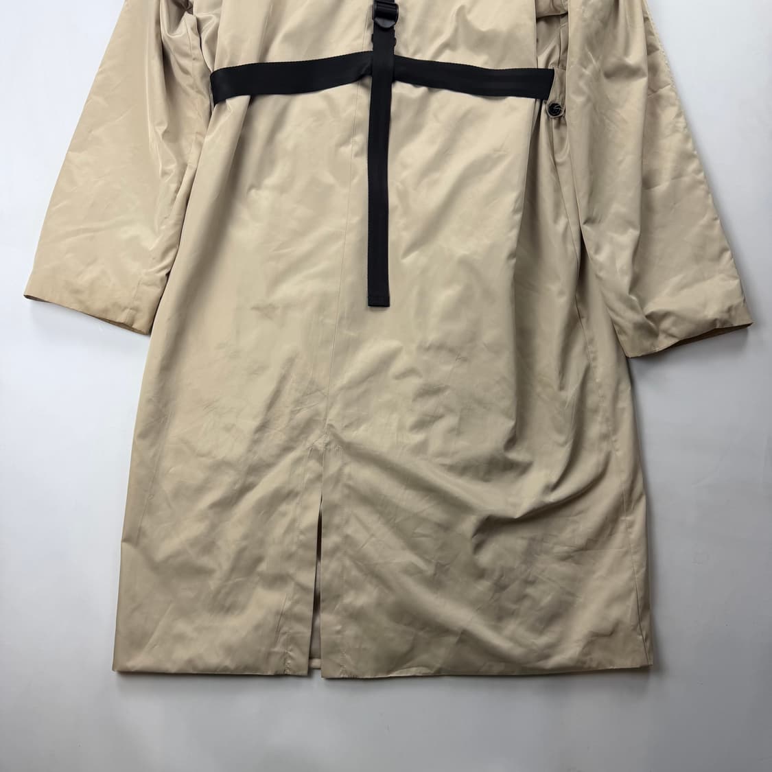 선데이오프클럽 하네스 트렌치코트 상품이미지10