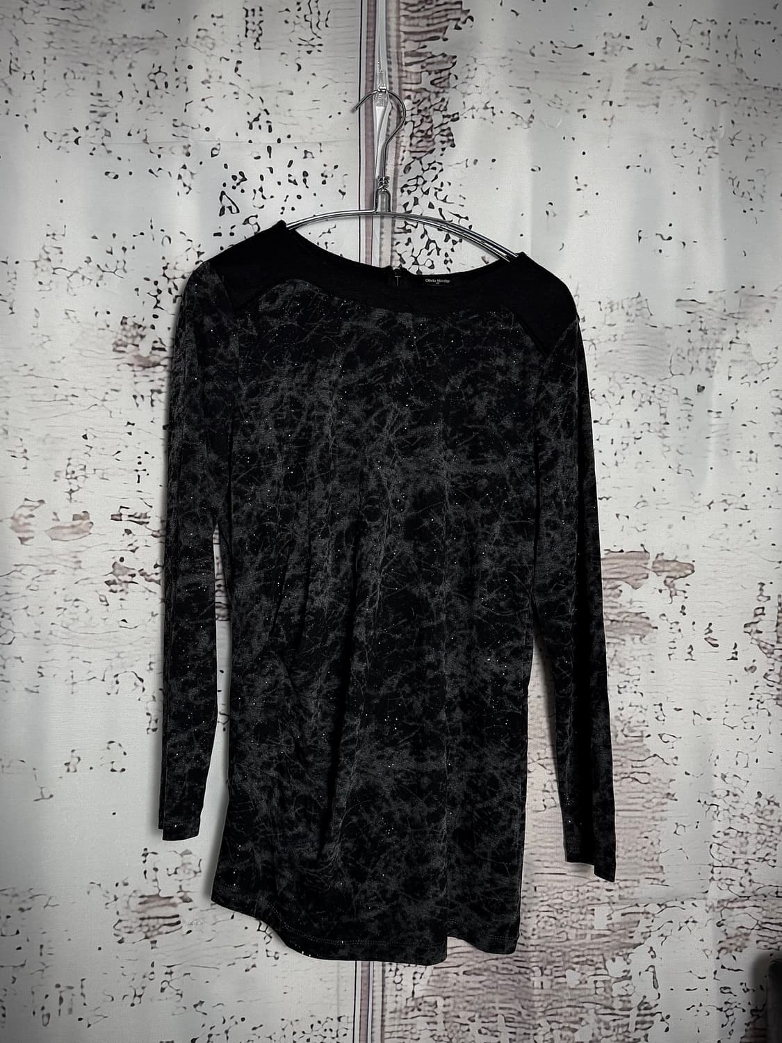 Glitter Long Sleeve Top 상품이미지1