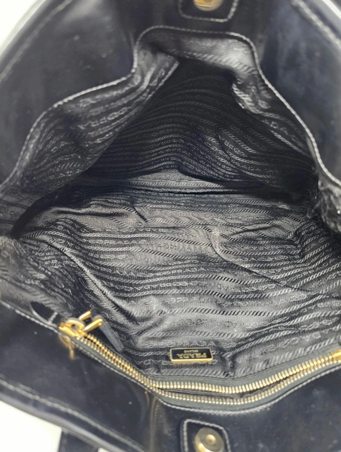 정품 프라다 블랙 나일론 숄더백 상품이미지10