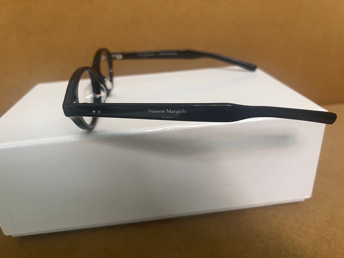 젠틀 몬스터 x 메종 마르지엘라 MM111 블랙 클리어 상품이미지2