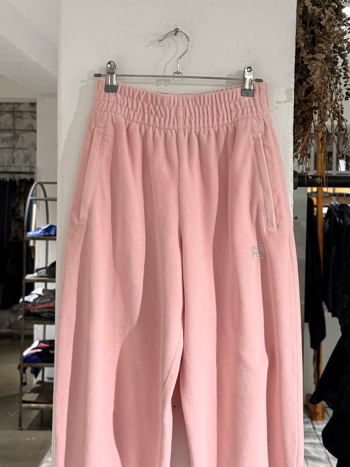 알렉산더 왕 핑크 벨벳 큐빅 조거 팬츠 상품이미지2