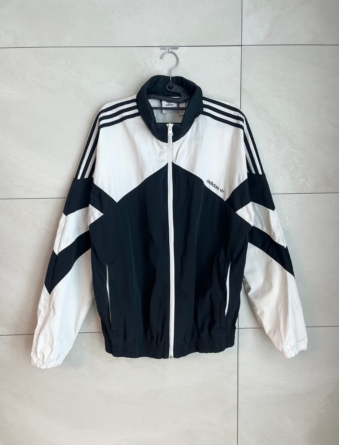 아디다스 윈드브레이커 흰,검 바람막이 [L] 상품이미지1