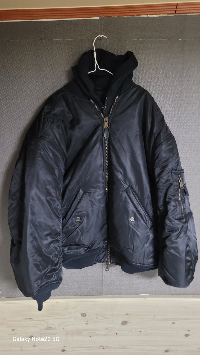 발렌시아가 봄버자켓 상품이미지1