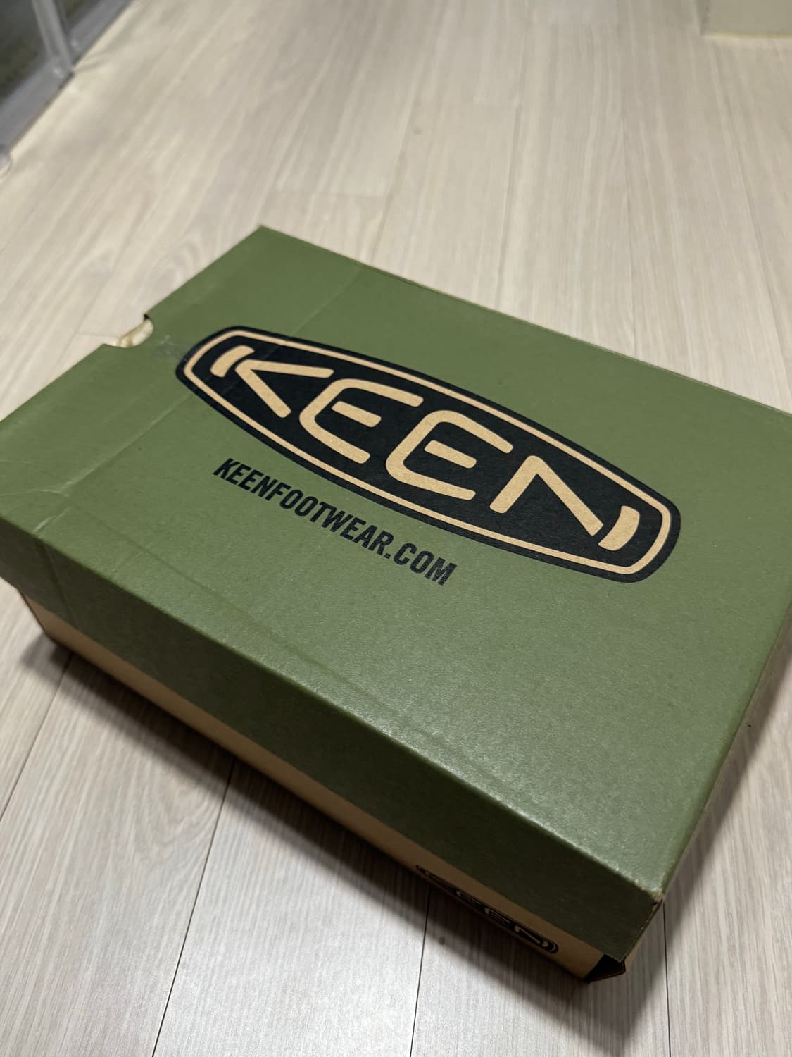 킨(keen) 제스퍼 카멜 스웨이드 230사이즈 새상품 상품이미지8