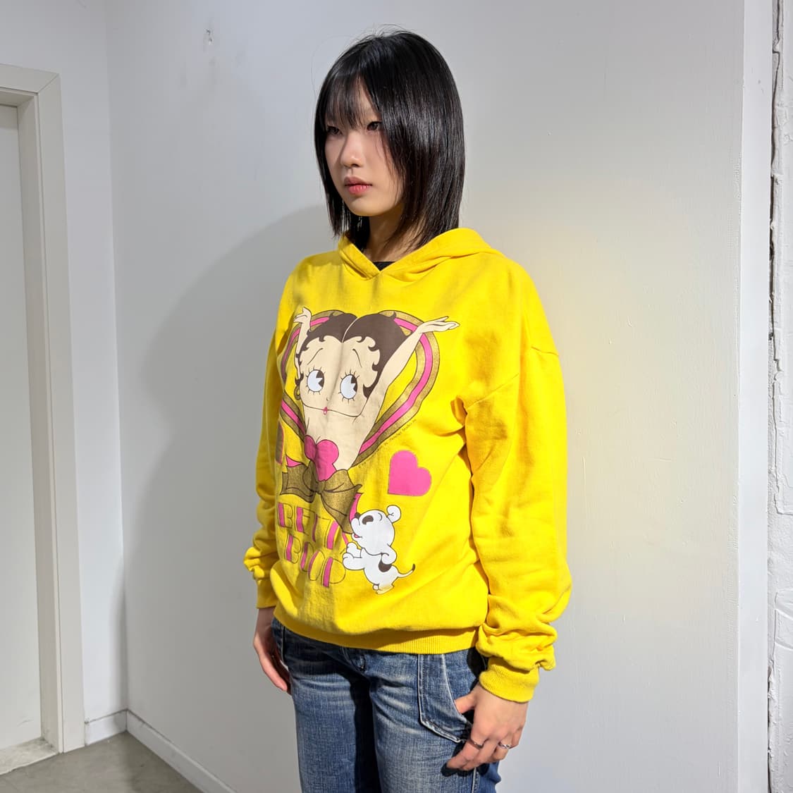 90s betty boop 베티붑 노랑 오버핏 후드티 상품이미지1