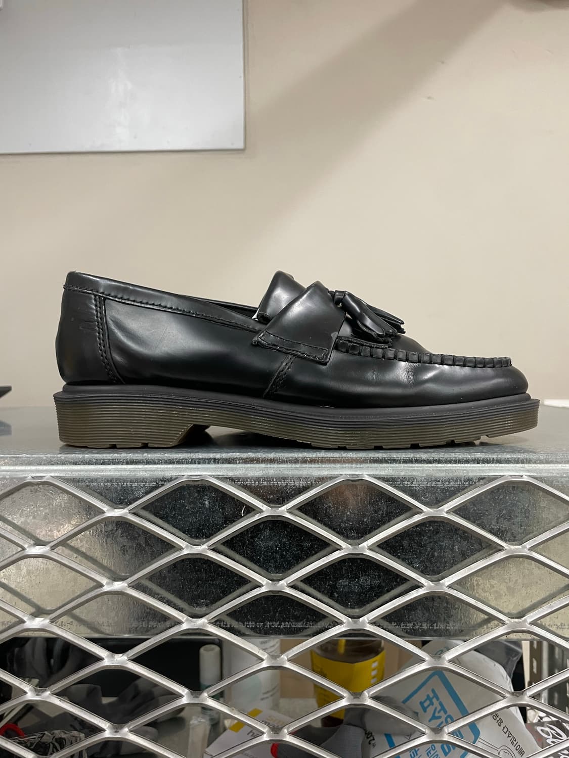 닥터마틴 아드리안 태슬 로퍼 블랙 uk8 (gr-4143) 상품이미지4