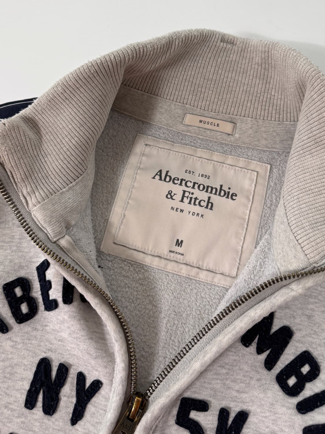 아베크롬비 루즈핏 빅패치로고 해비스웻 집업 상품이미지4