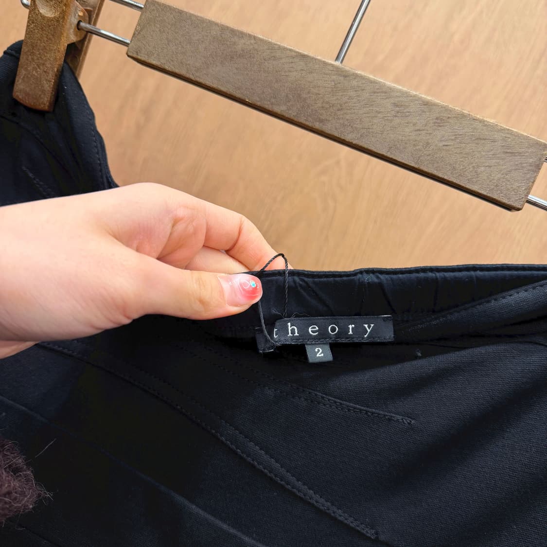 띠어리 롱 스커트 밴딩 웨이스트 레이어드 절개 입체 포켓 디테일 블랙 상품이미지6