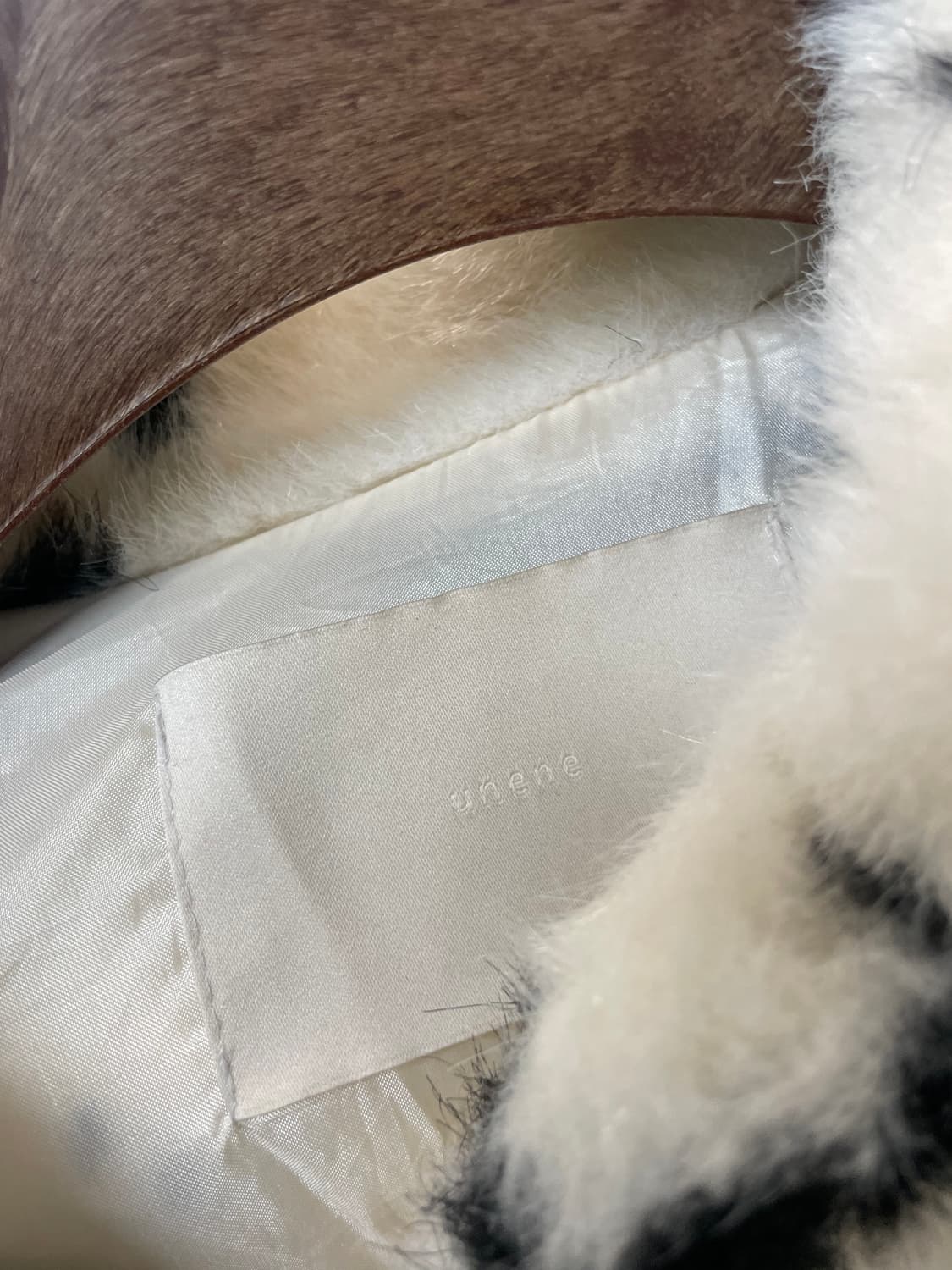 unene 유네네 에코 퍼 젖소패턴 카라 자켓 상품이미지4