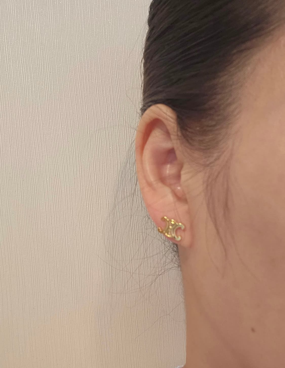 셀린느 업사이클링 스터드 금장 귀걸이 상품이미지6