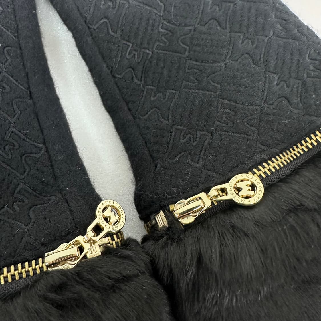 METROCITY 메트로시티 시그니처 패턴 여성 털장갑 (스마트폰터치) 상품이미지6