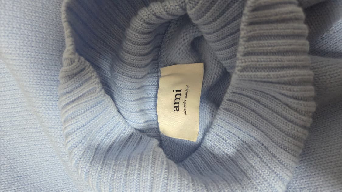 아미 빅하트 로고 터틀넥 니트 스카이블루 상품이미지5