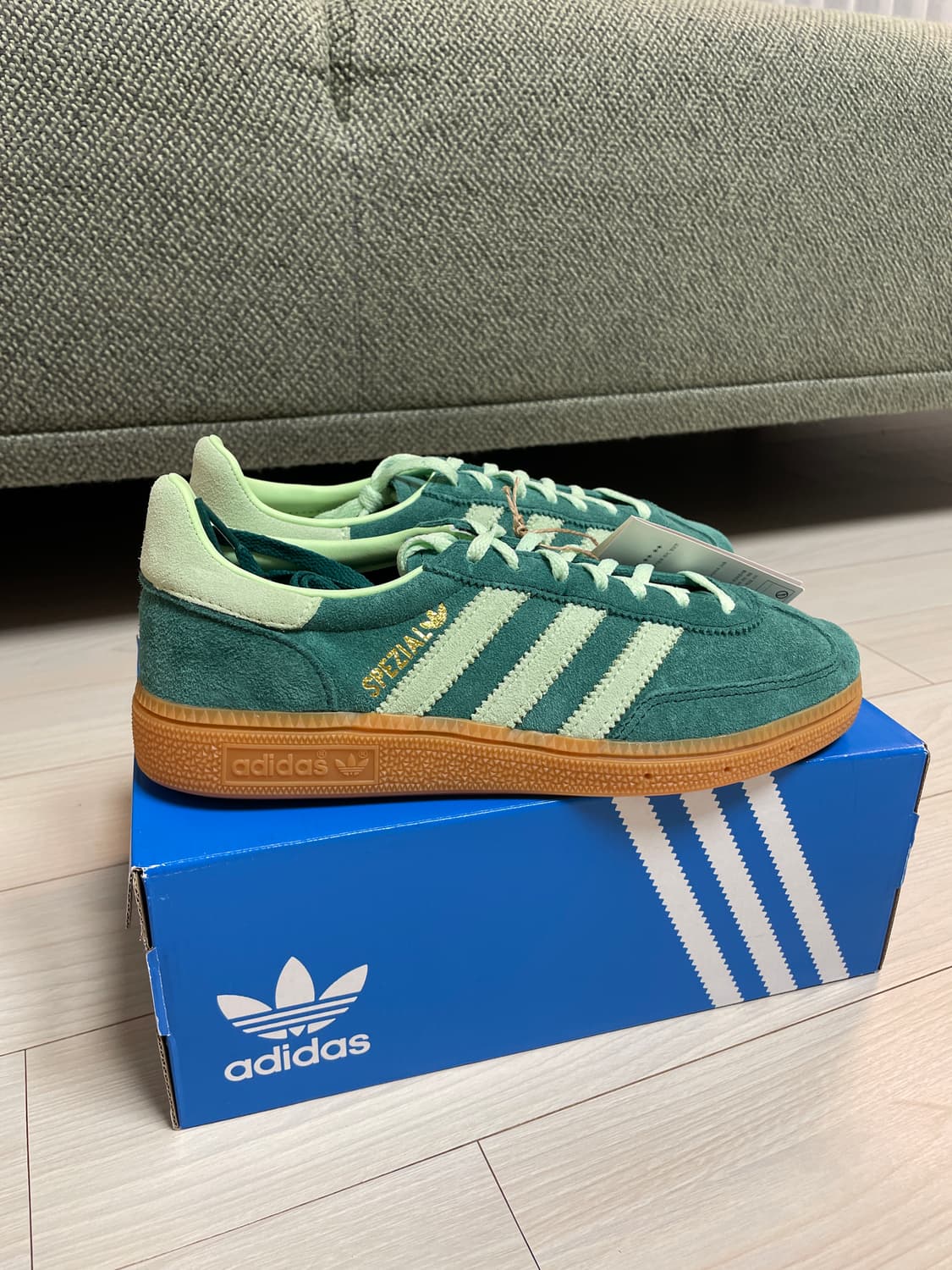 아디다스 스페지알 w 사이즈230 상품이미지2