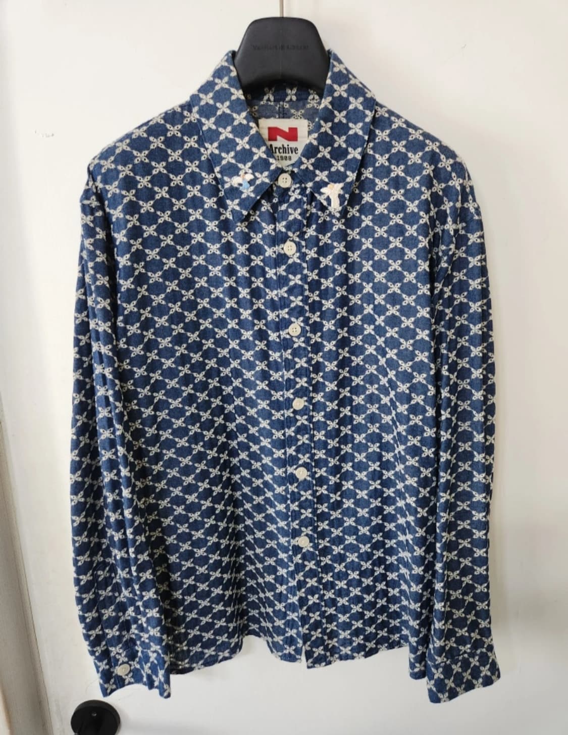 비욘드클로젯 천사 자수 데님 셔츠 (컬렉션라인) 상품이미지3