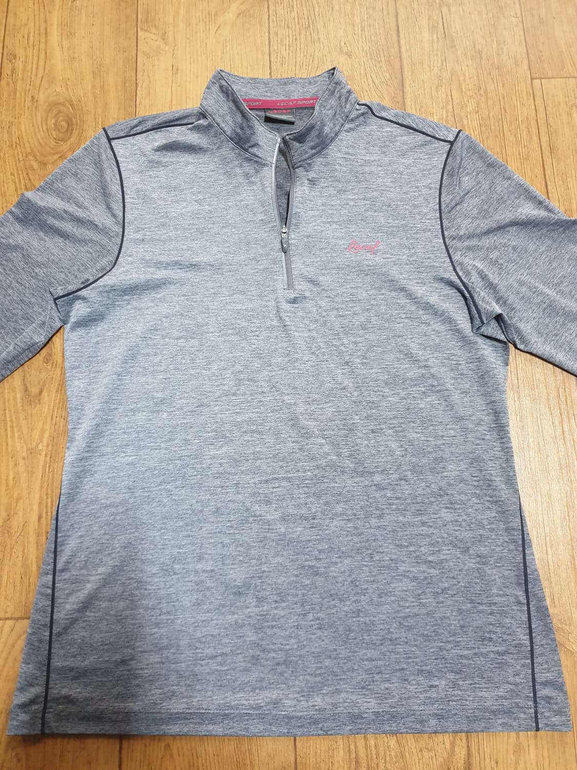 1010 르까프 아웃도어 반집업 90 사이즈입니다 상품이미지1