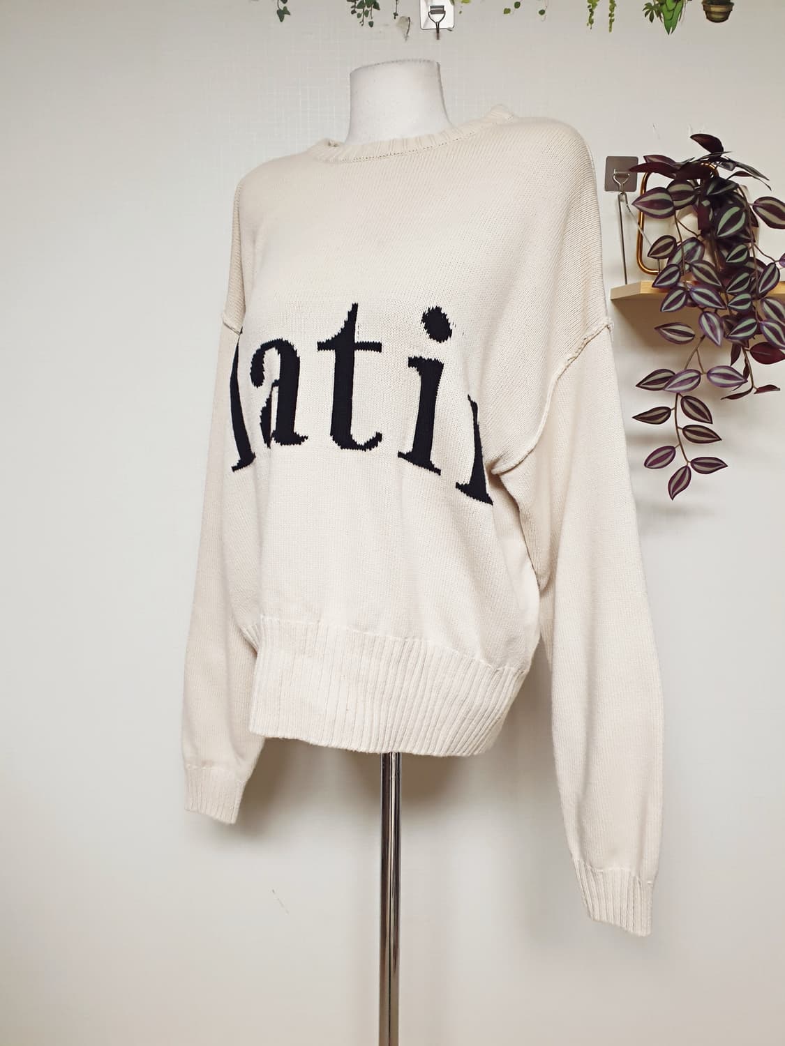 마뗑킴 22SS 빅로고니트 55~88 아이보리 F 상품이미지2