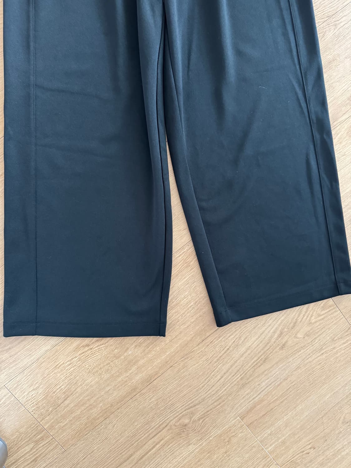 1회착용 블랙 M RECTO 24S/S 트리콧 더블와이드 팬츠   상품이미지10