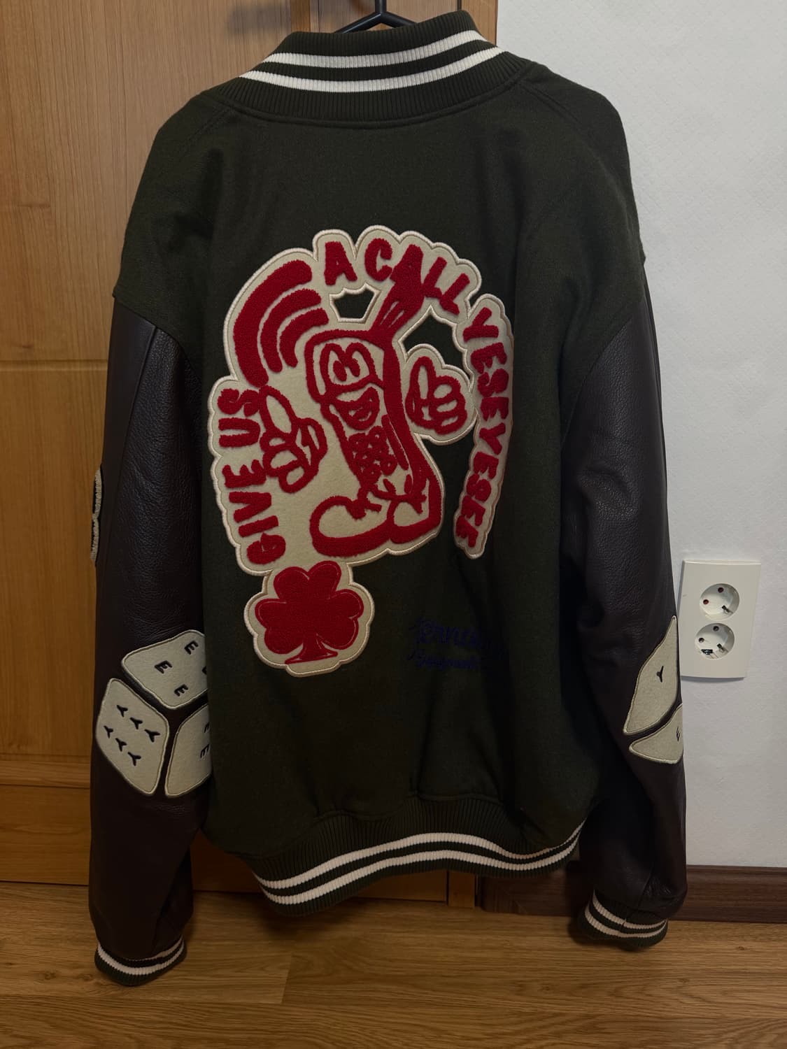 예스아이씨 모바일 바시티 자켓 M 상품이미지3