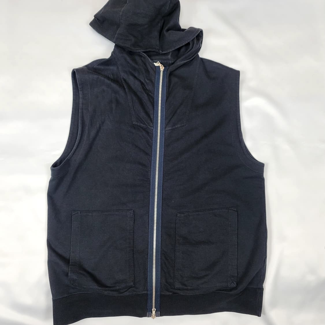 드리스반노튼후드조끼 상품이미지1