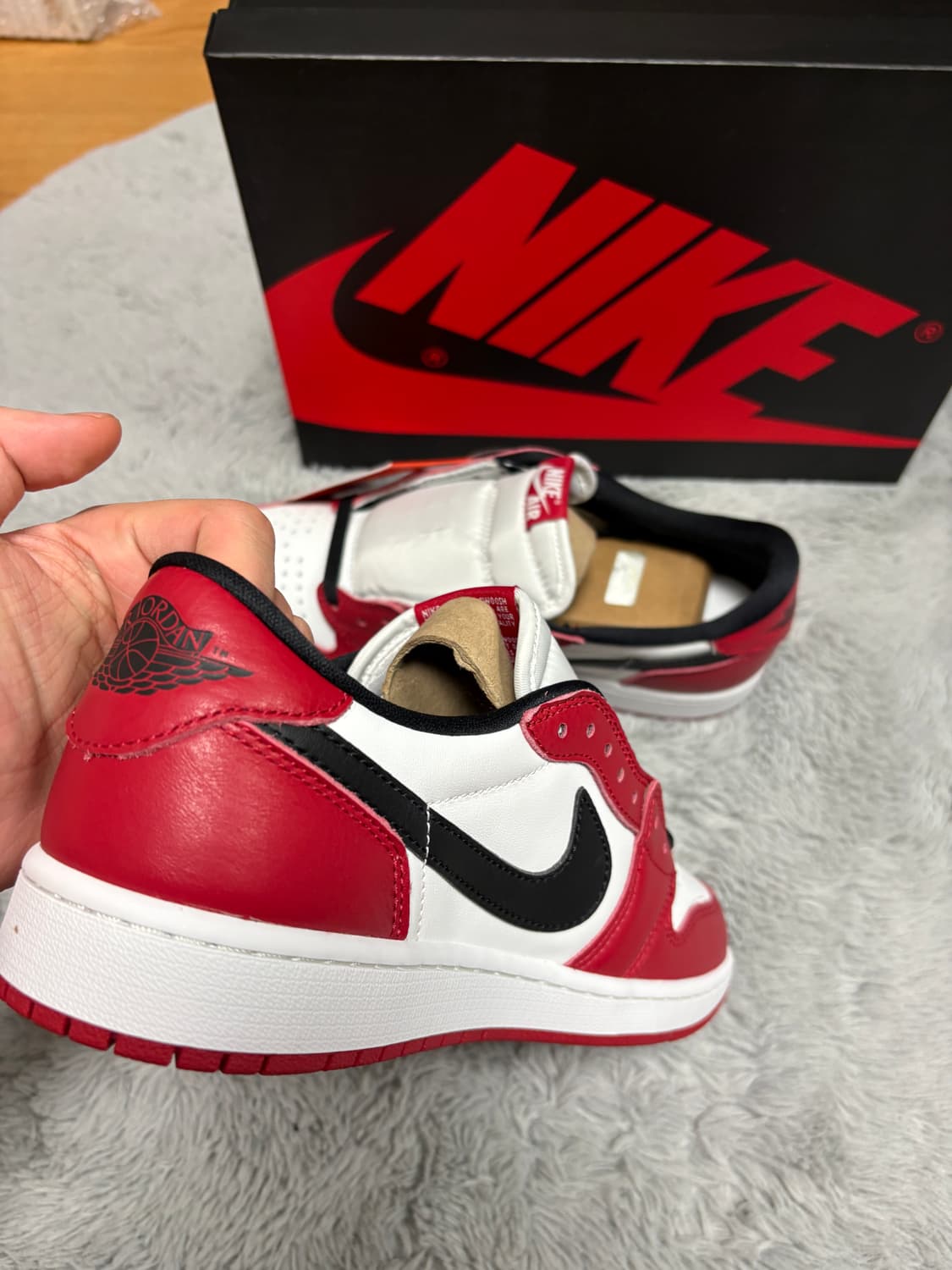 새상품) 나이키 에어 조던1 로우 OG 시카고 275 상품이미지4