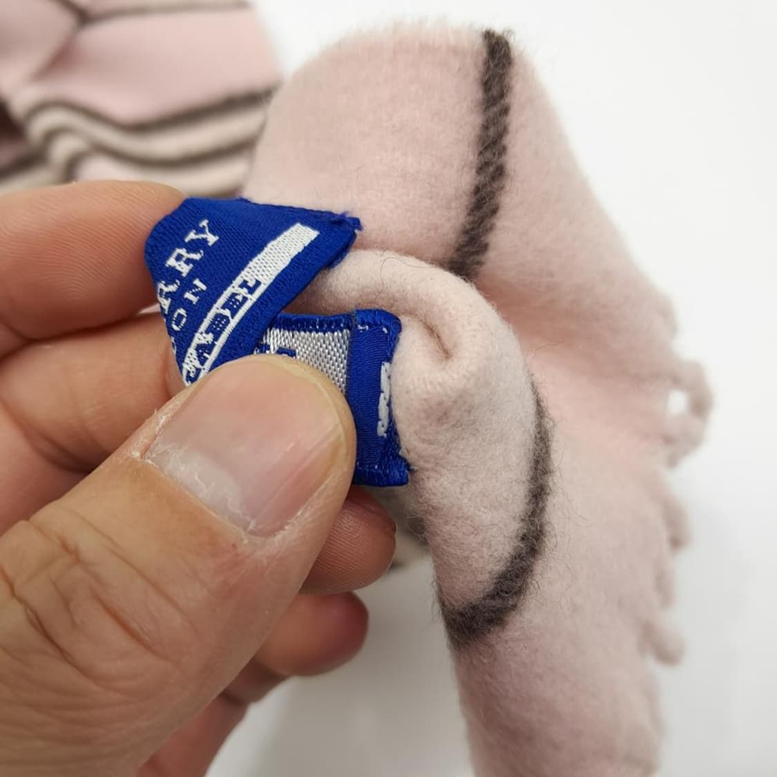 버버리 블루라벨 페일캔디핑크 캐시100 목도리 머플러 (MZ480) 상품이미지4