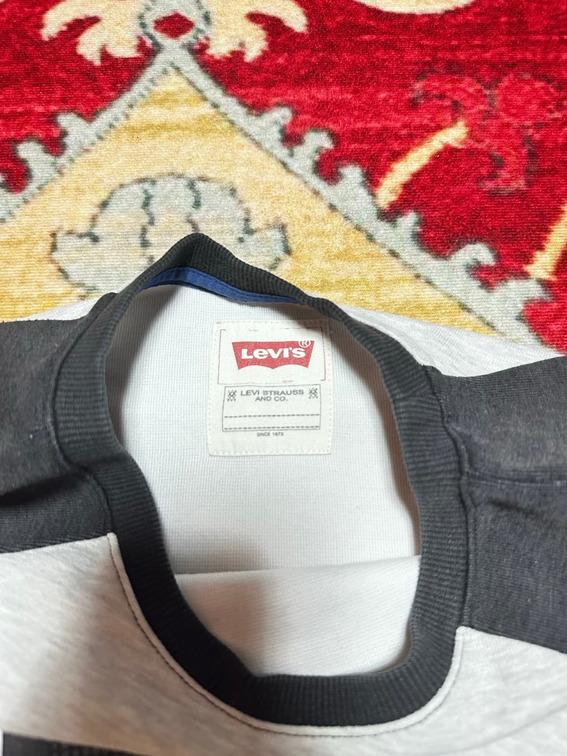 리바이스 투톤 나그랑 로고 스웻셔츠 상품이미지2