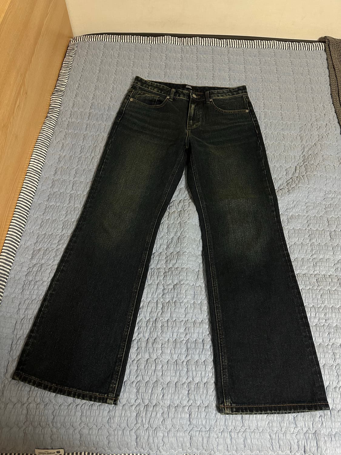 [32] 무신사 플레어 데님 팬츠 다크 블루 진청 부츠컷 상품이미지1