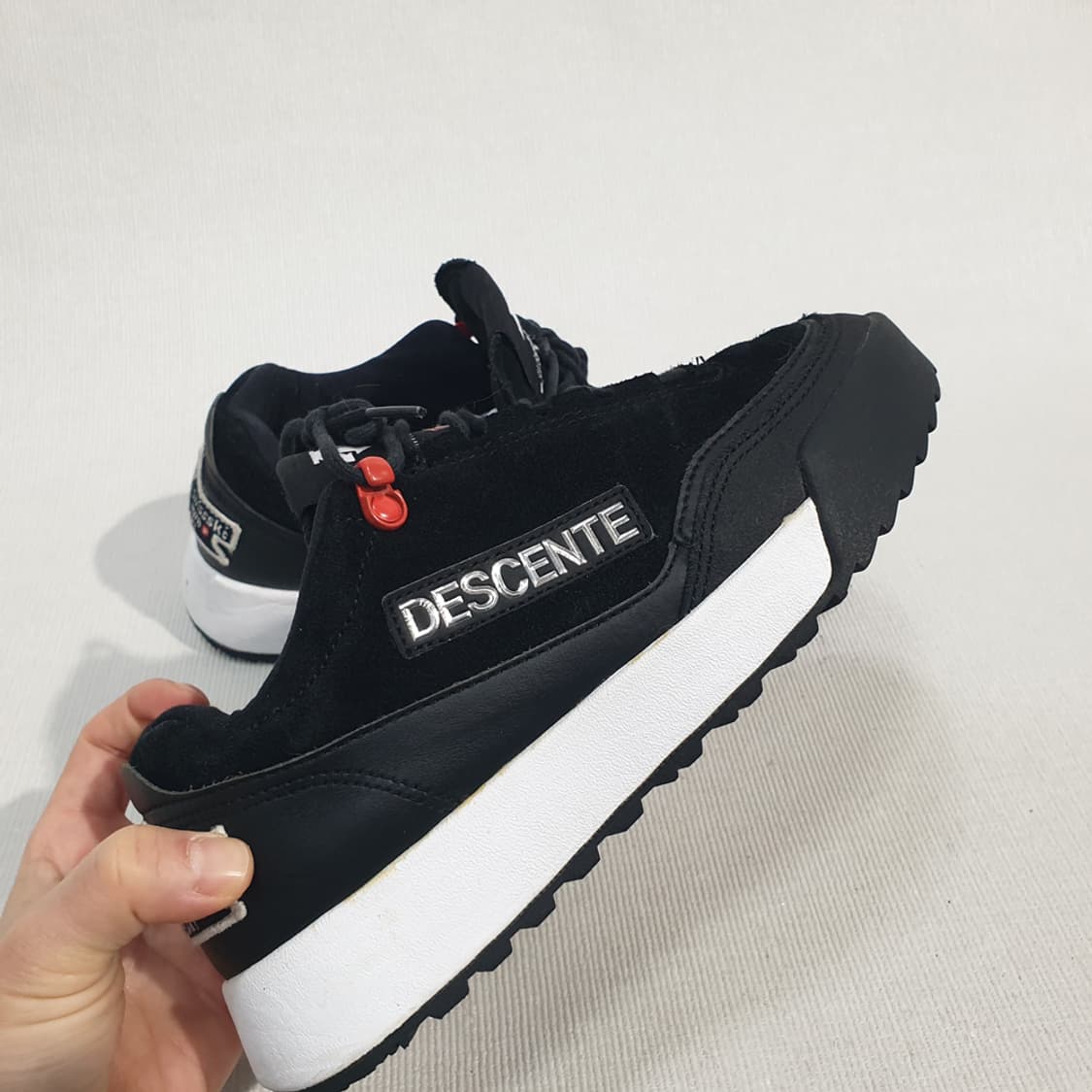 데상트 스위스 스키팀 40주년 운동화 225 상품이미지6