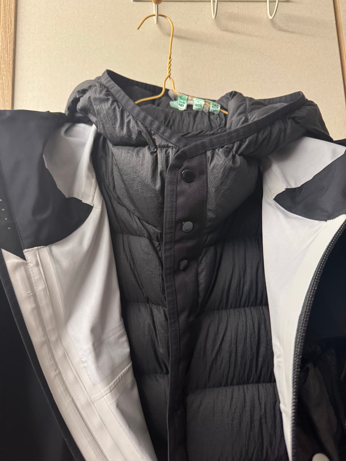 CP컴퍼니 고어텍스 인피니움 패딩 상품이미지4