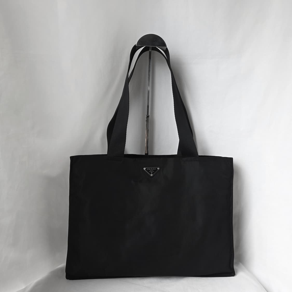 [정품 PRADA] 프라다 직사각 나일론 쇼퍼백 숄더백 라지 남녀공용 상품이미지1