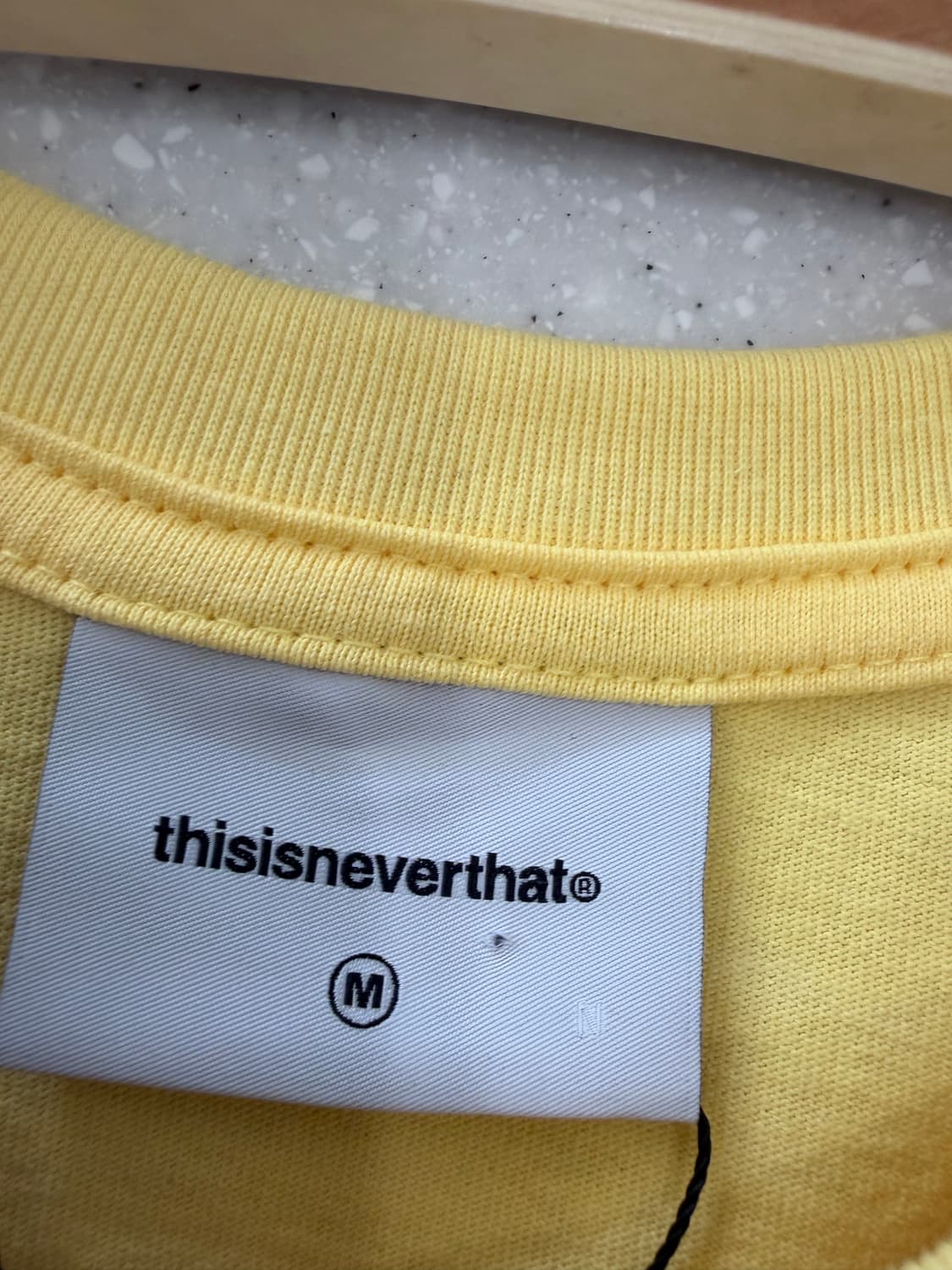 81. 디스이즈네버댓 반팔 상품이미지2